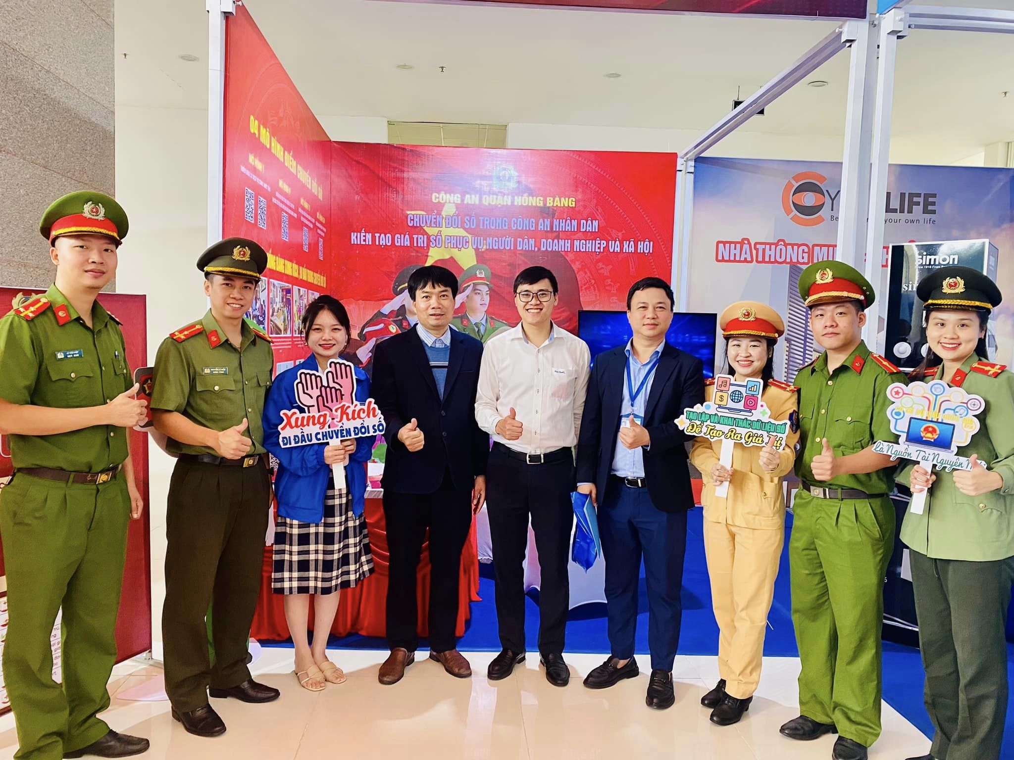 Công an quận Hồng Bàng đẩy mạnh hoạt động chuyển đổi số